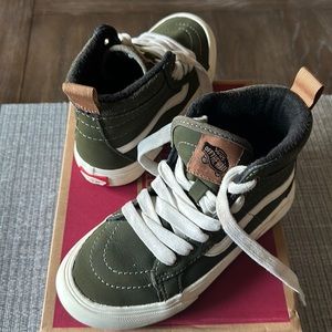 Vans green shoes